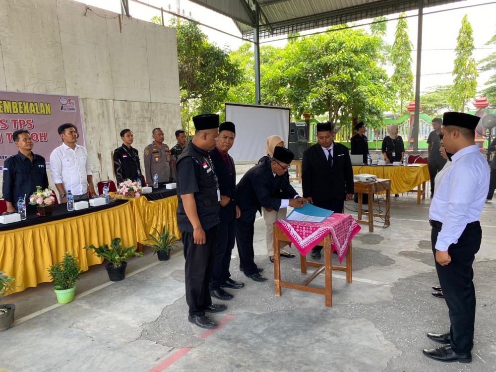 12 Calon PTPS Tambirejo Turut di Lantik Panwascam Toroh