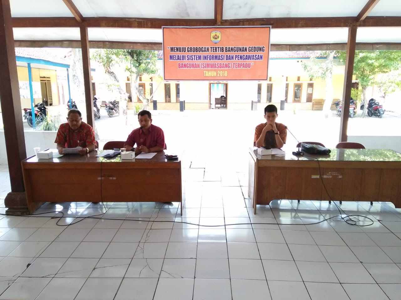 WARGA DESA TAMBIREJO MENDAPATKAN SOSIALISASI PENDATAAN BANGUNAN GEDUNG