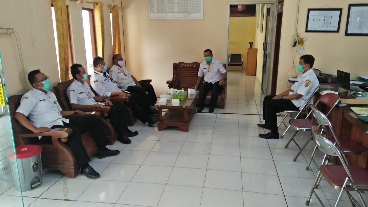 POSKO PPKM MIKRO TAMBIREJO DIKUNJUNGI TIM KABUPATEN