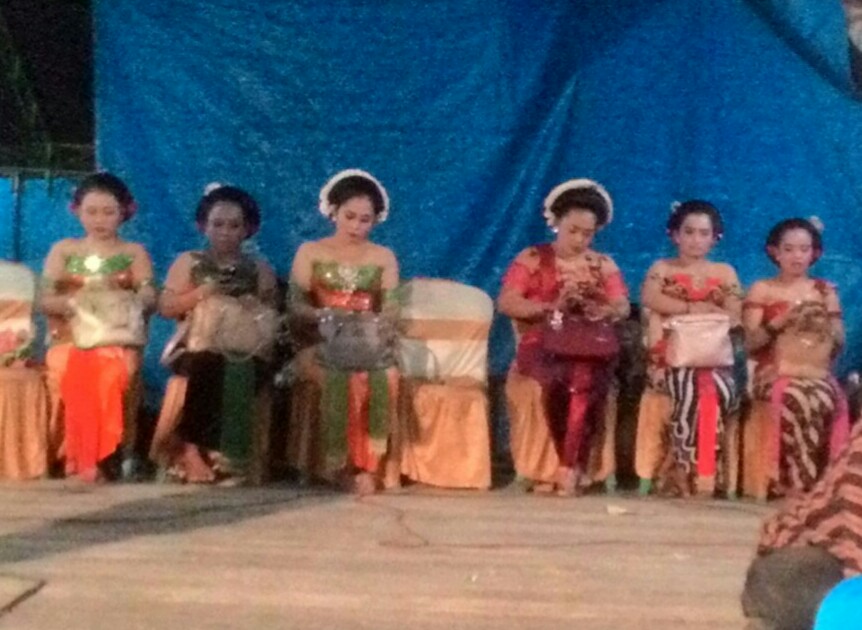 HAJATAN DAN PENTAS SENI DIPERBOLEHKAN DENGAN KETENTUAN KHUSUS